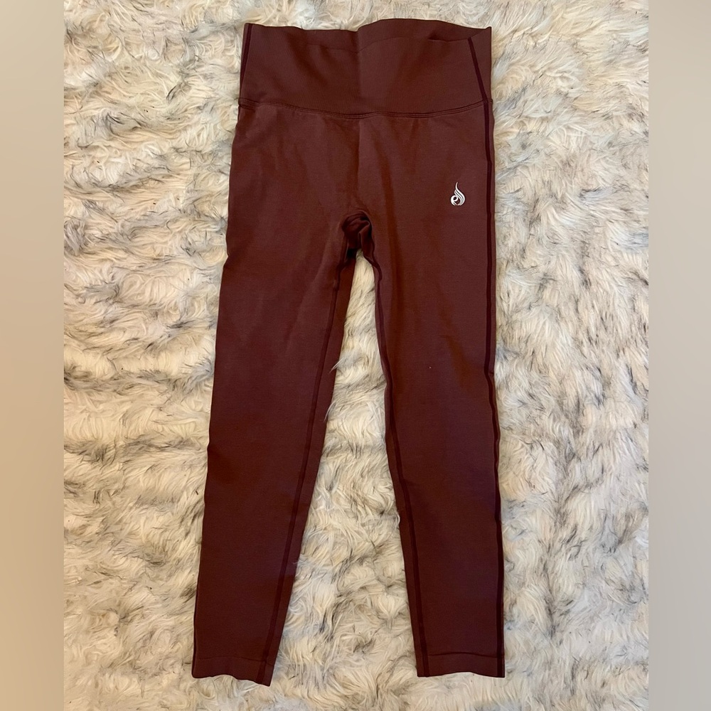 Ryderwear Women's Maroon Leggings